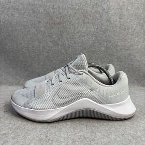 Nike Light Gray Athletic Shoes